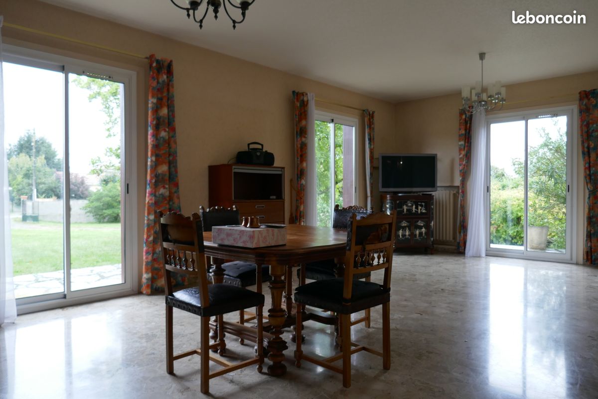 Seysses – Villa T4/5 119m² 2 garages terrasse terrain 2100m²